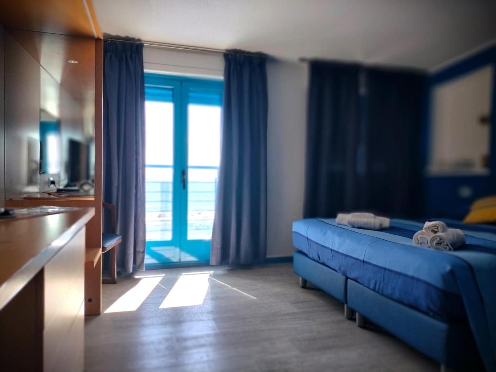 La Favorita Hotel Кала-Гононе Экстерьер фото